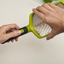 Twist Grater-- zeleni joseph joseph -02